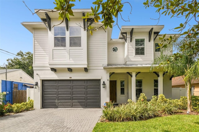 view of front facade with a garage