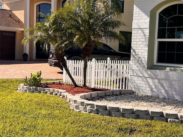 exterior space featuring fence