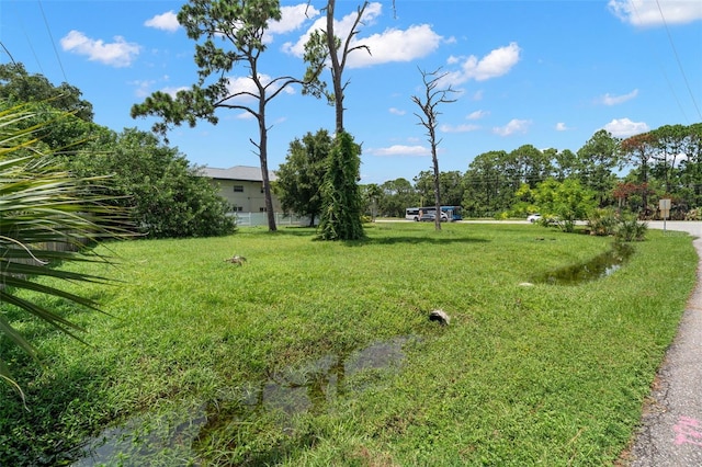 Listing photo 3 for 0 Roosevelt Blvd, Clearwater FL 33760