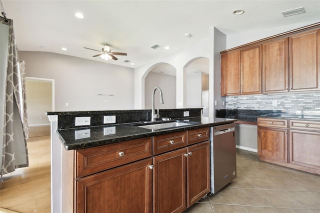 6843 Runner Oak Dr, Wesley Chapel, FL 33545 - photo 32
