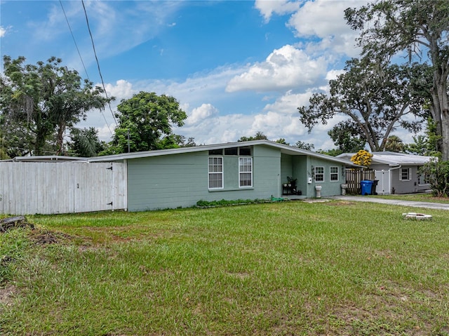 exterior space featuring a lawn