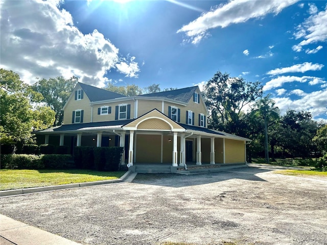 view of front facade featuring a porch