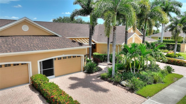 view of front of house featuring a garage