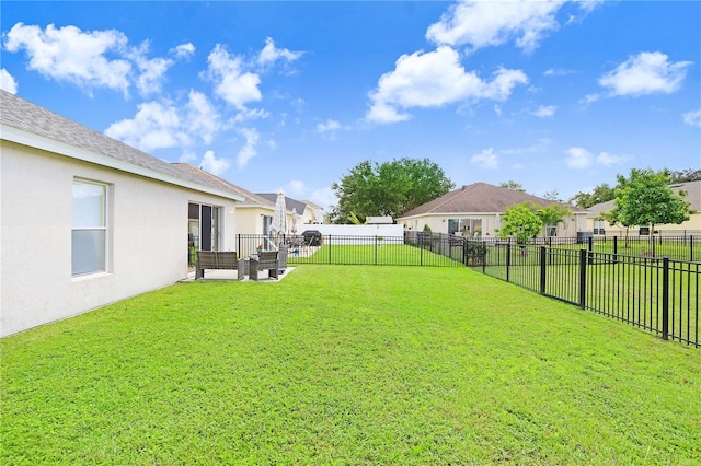 view of yard featuring a patio