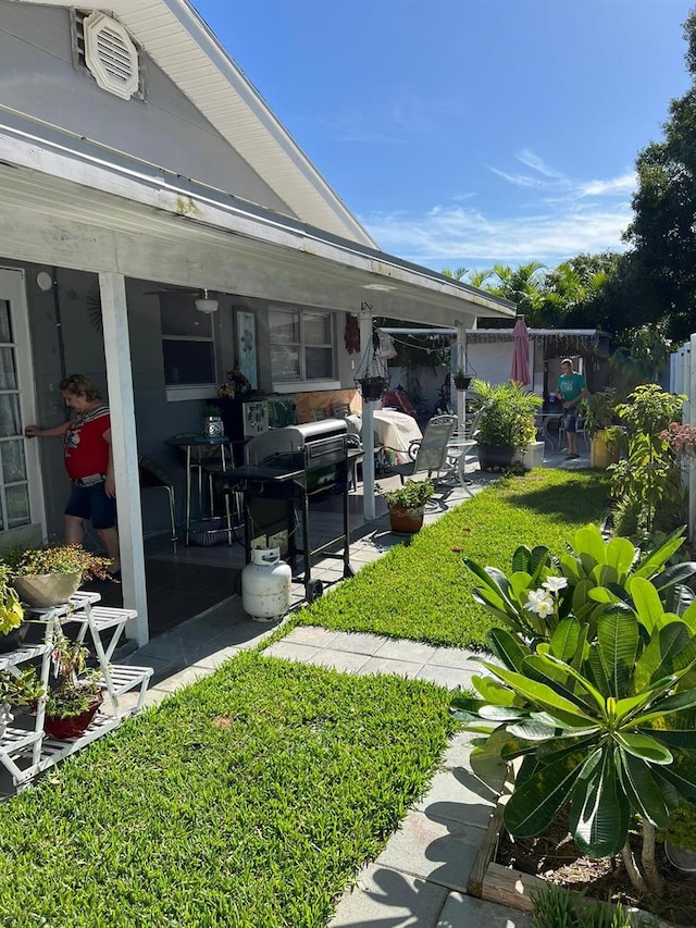 view of yard with a patio area