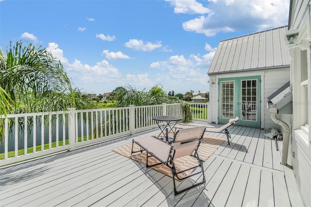 2118 Harbour Watch Dr, Tarpon Springs, FL 34689 - view of wooden deck