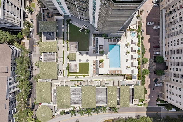 450 Knights Run Ave Unit 411, Tampa, FL 33602 - bird's eye view of a pool
