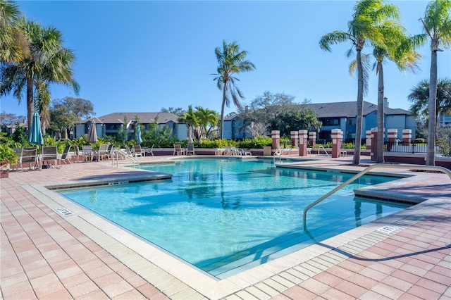 view of swimming pool