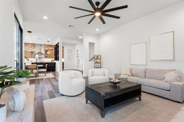321 W Hanlon St, Tampa, FL 33604 - photo 17