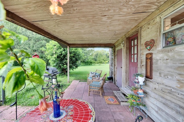 view of patio / terrace with covered porch