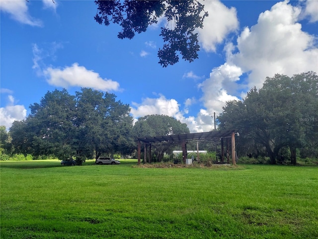 Listing photo 3 for 12016 Bullfrog Creek Rd, Gibsonton FL 33534