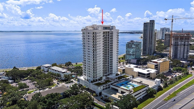 bird's eye view with a water view