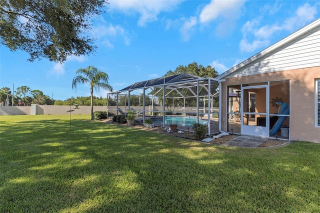 view of yard featuring a lanai