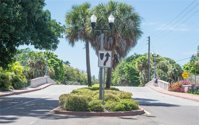 537 Dolphin Ave SE, Saint Petersburg, FL 33705 - photo 58