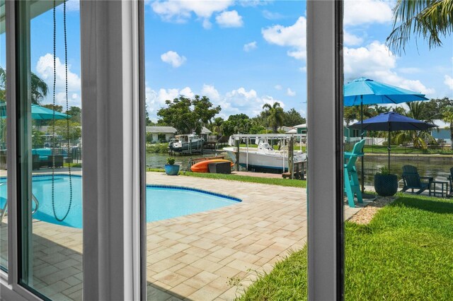 537 Dolphin Ave SE, Saint Petersburg, FL 33705 - photo 22