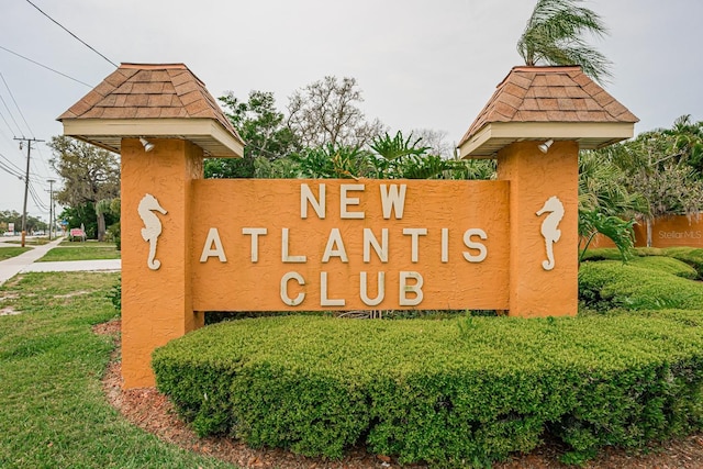 view of community / neighborhood sign