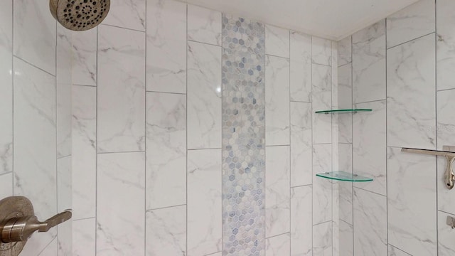 411 Harbor View Ln, Largo, FL 33770 - bathroom view of a tile shower