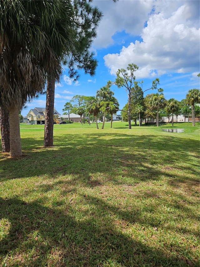 Listing photo 2 for N Pointe Alexis Dr, Tarpon Springs FL 34689