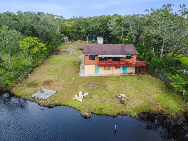 bird's eye view featuring a water view