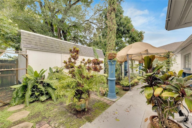 view of yard with a patio