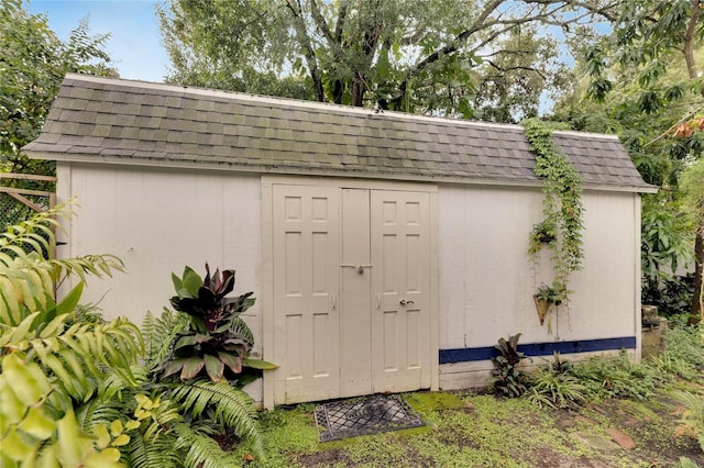 view of outbuilding