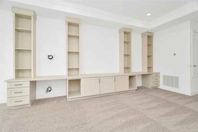 interior space featuring visible vents, baseboards, carpet, ornamental molding, and recessed lighting