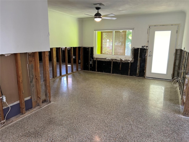 unfurnished room featuring ceiling fan