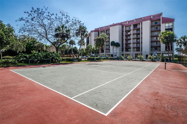 7037 Sunset Dr S Unit 602, South Pasadena, FL 33707 - view of sport court