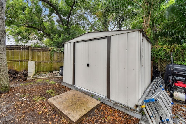 view of outbuilding