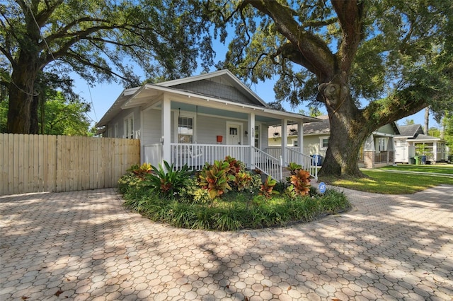 view of front of property with covered porch