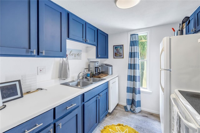 kitchen featuring light wood-type flooring, blue cabinets, sink, and white electric stove