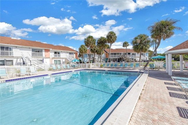 view of swimming pool