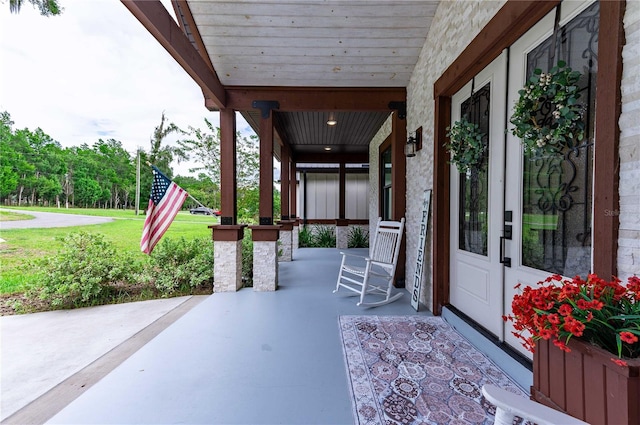 view of patio / terrace featuring covered porch