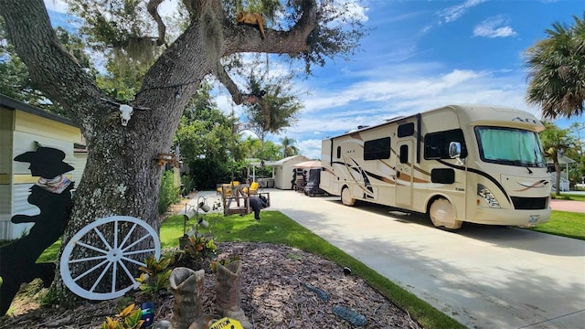 72 Roan Rd, River Ranch, FL 33867