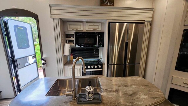 183 Appaloosa Trl, River Ranch, FL 33867 - photo 12