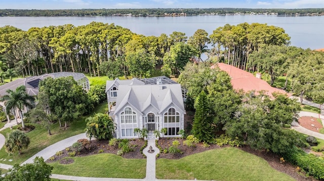 bird's eye view with a water view