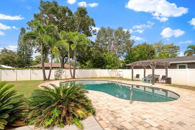 8212 Forest Cir, Seminole, FL 33776 - view of pool featuring a patio area, a pergola, and a fenced backyard