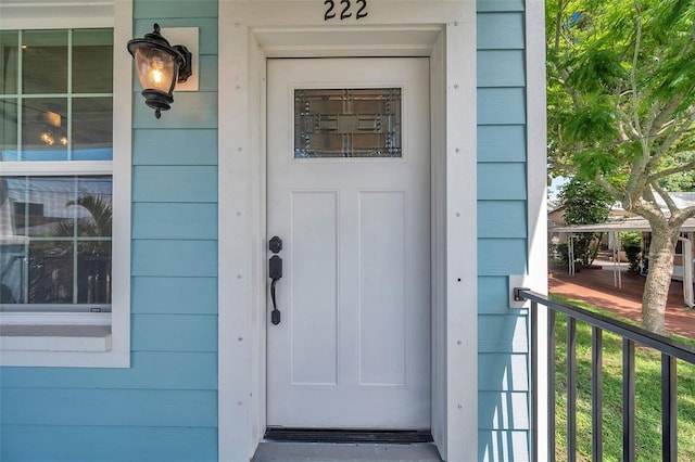 view of property entrance