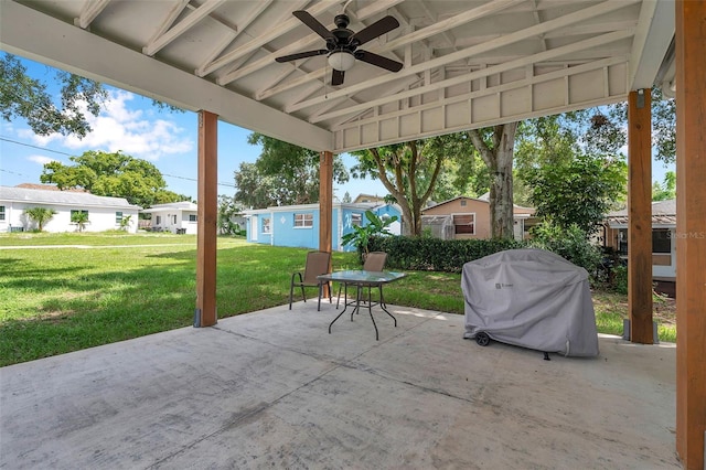 view of patio featuring grilling area and ceiling fan