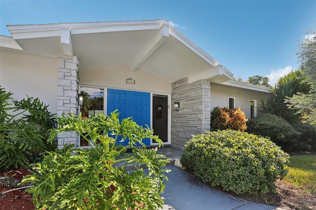 view of entrance to property