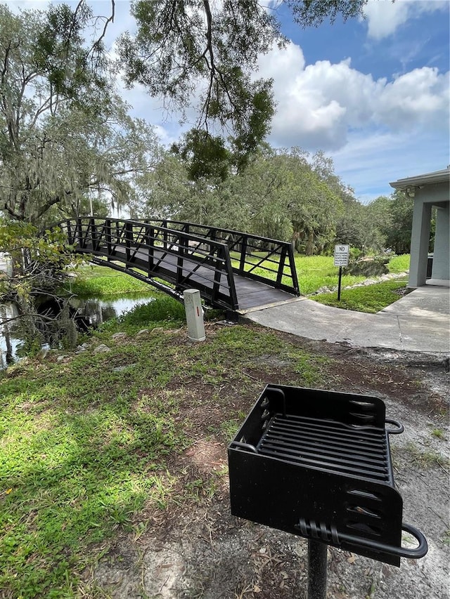 view of property's community featuring a water view