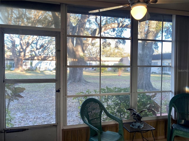 view of sunroom / solarium