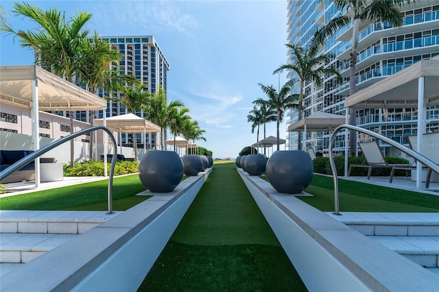 175 1st St S Unit 406, Saint Petersburg, FL 33701 - view of property's community