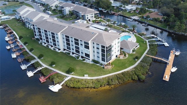 bird's eye view with a water view