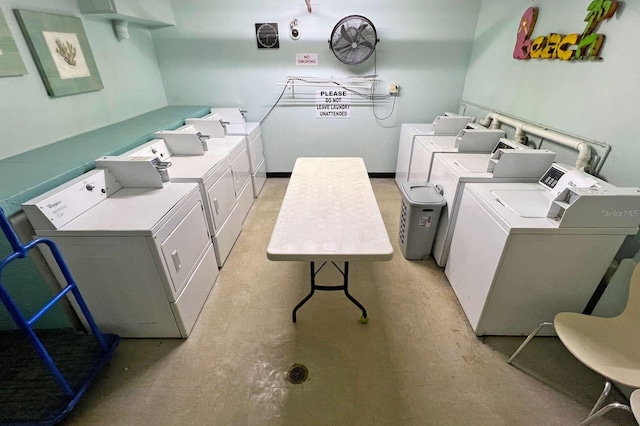 laundry room featuring independent washer and dryer