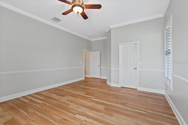 unfurnished bedroom with light wood-type flooring, ceiling fan, and crown molding