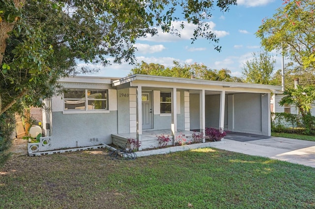 view of front of property with a front yard and a porch