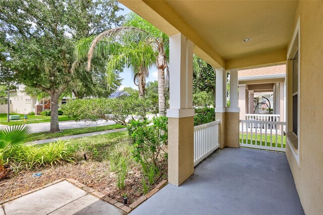7806 Grasmere Dr, Land O Lakes, FL 34637 - photo 2