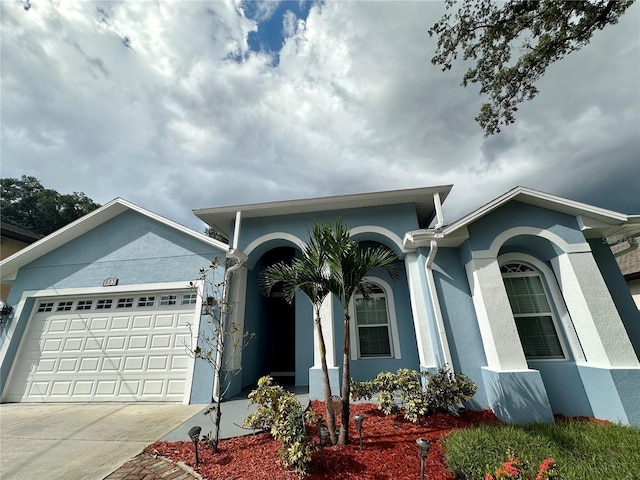 view of front of home featuring a garage