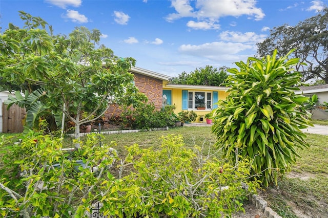 view of front of property